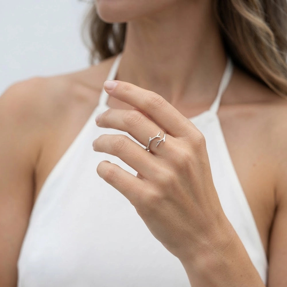 Grena – Justerbar ring med grendesign