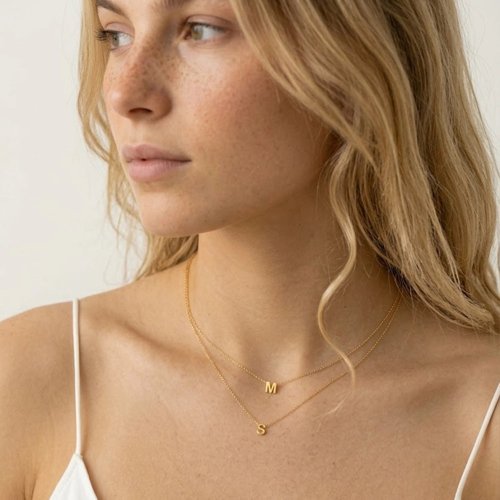 Letter - Halsband med bokstav
