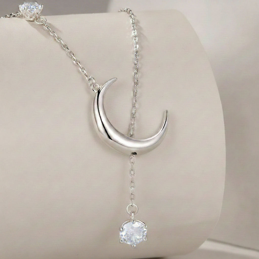 Lune - Halsband med halvmåne och stenar