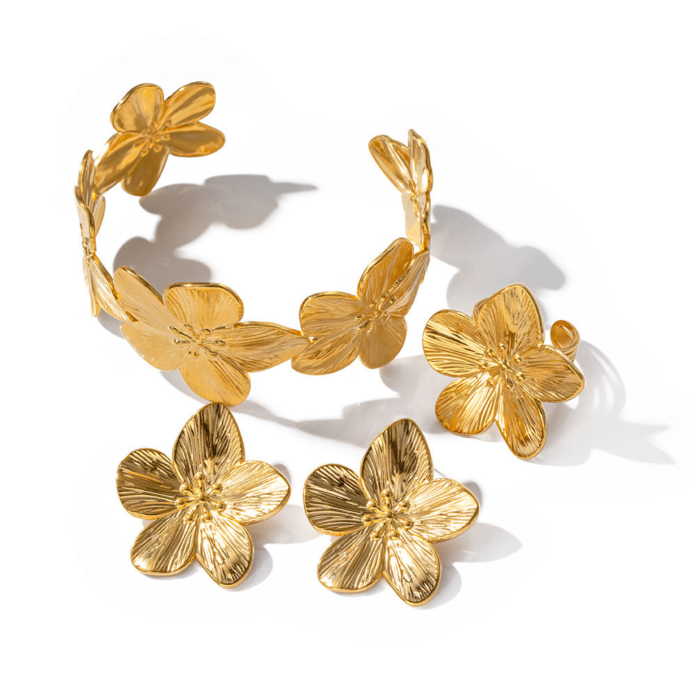 Magnolia - Bangle armband med stora blommor