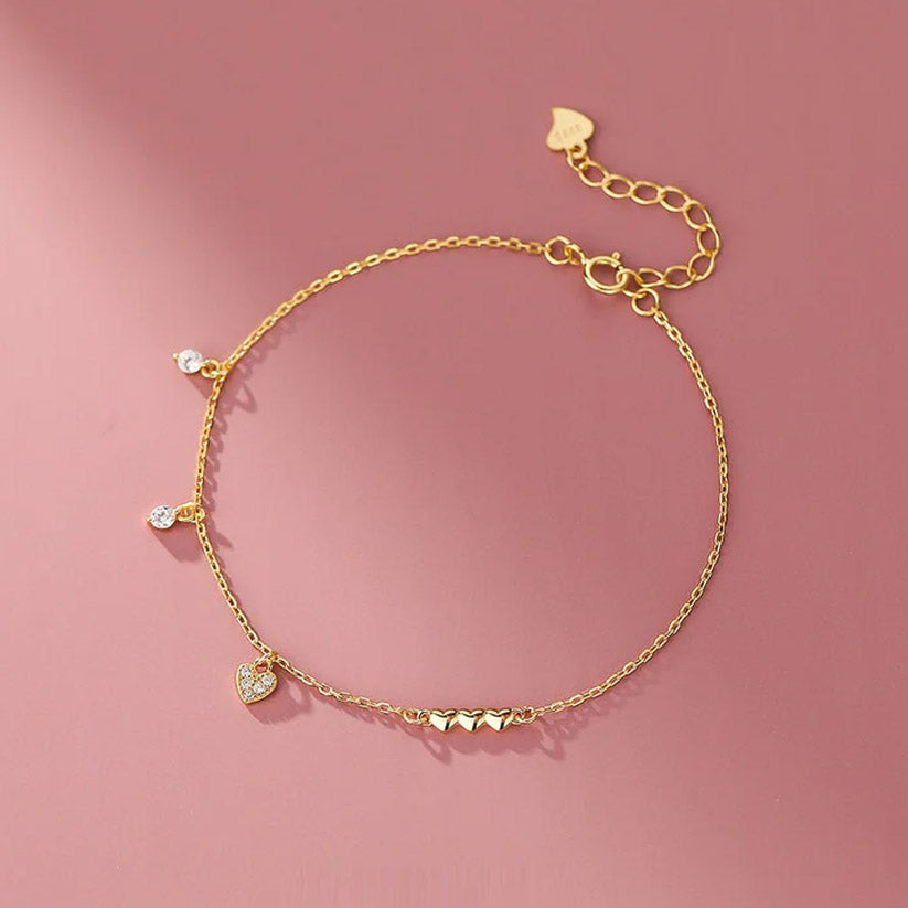 Bianca - Armband med små hjärtan och stenar