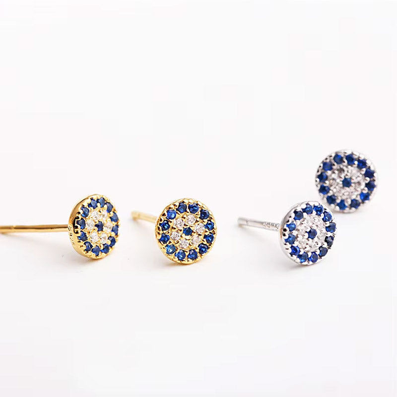 Blue Eyes - Runda studs med blå stenar