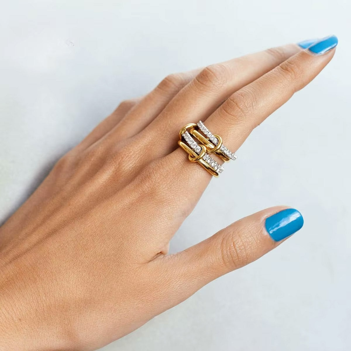 Bonded - Ring i sammanlänkad design