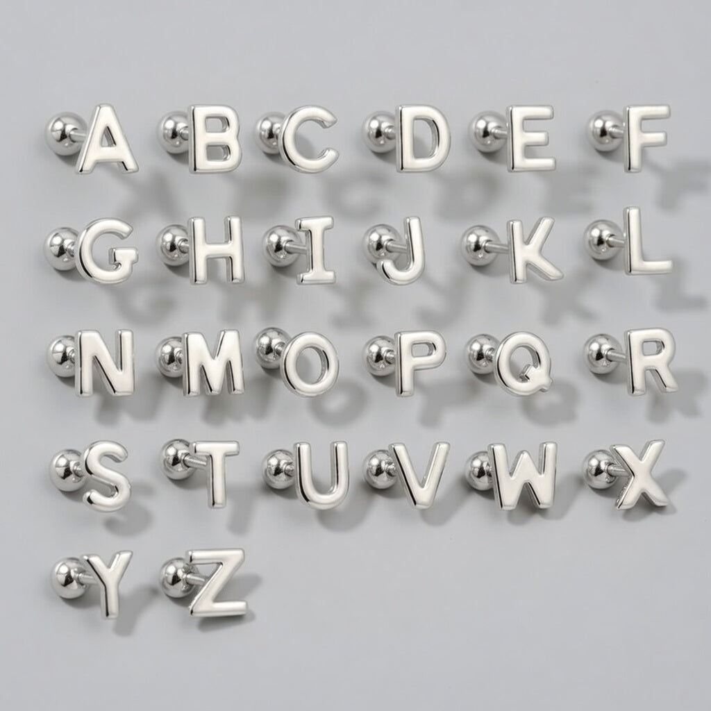 Signatur - Studs med bokstav och skruvplopp