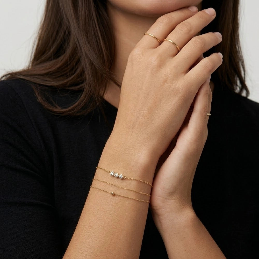 Estrid – Armband med tre stenar