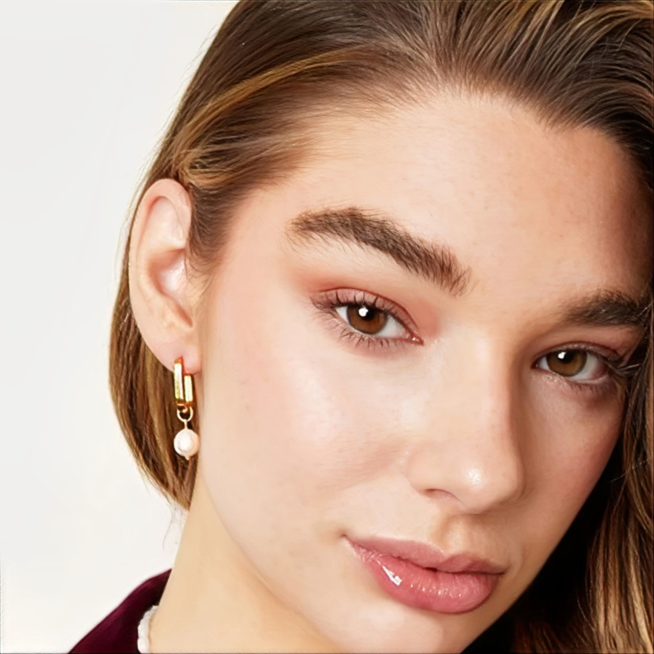 Hevin - Hoops med rektangulär form och pärla