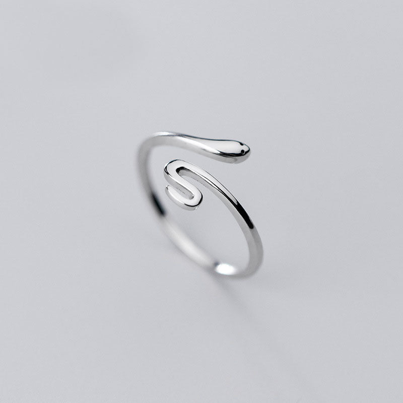 Kira - Justerbar ring med ormmotiv