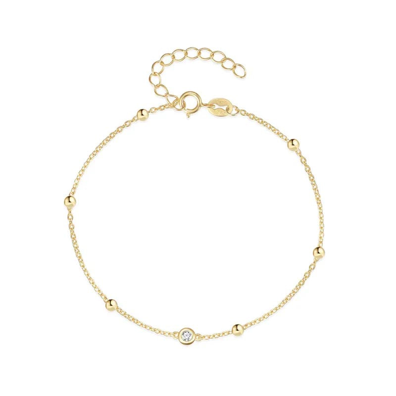 Linnea - Armband med tunn kedja och fina detaljer