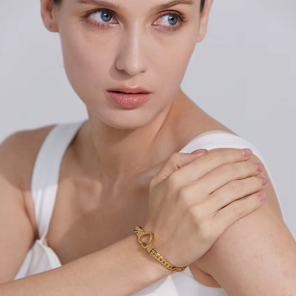 Lovis - Armband med grövre kedja och hjärta