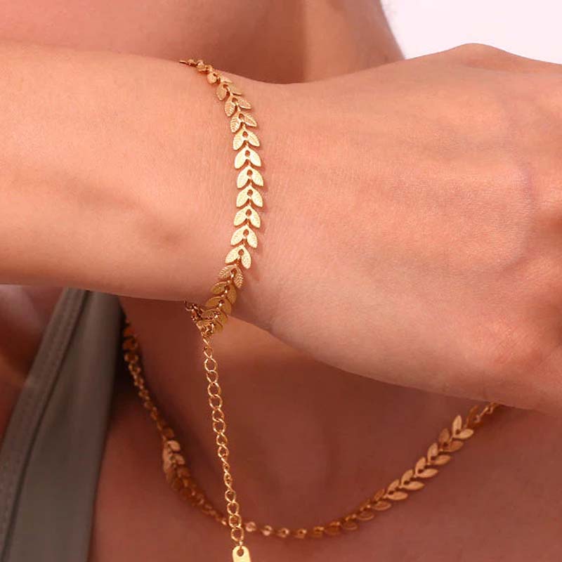 Madeline - Armband med sammanlänkade löv