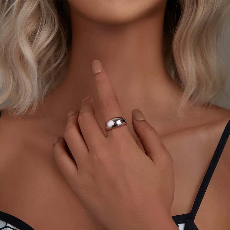 Mandy - Justerbar ring med bredare design