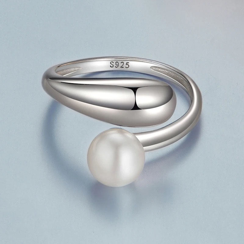 Silken Dew - Justerbar ring med pärla