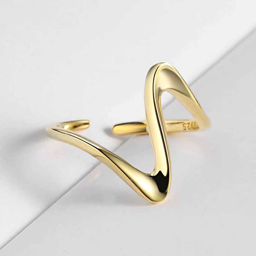 Vendela - Justerbar ring med vågig design
