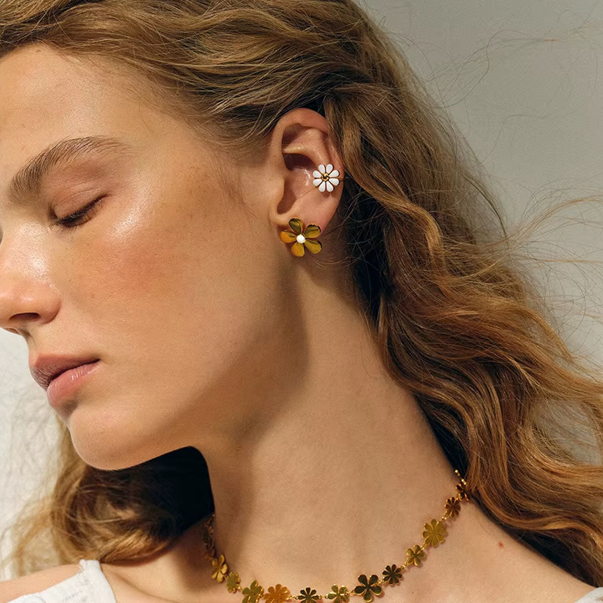 Floral Dreams - Studs med blommotiv