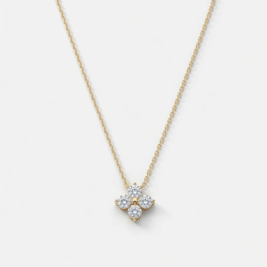 Yrsa - Halsband med gnistrande blomhänge