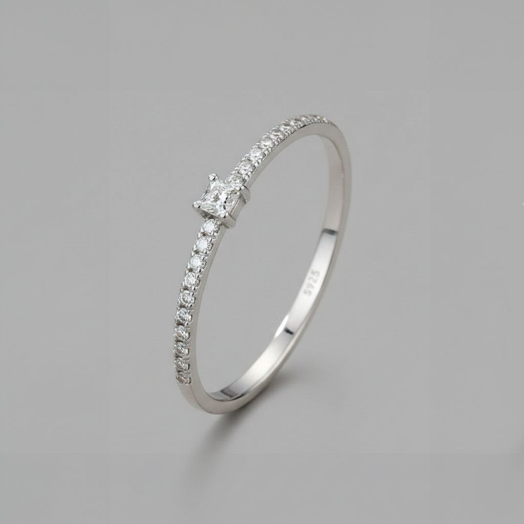 Gloria - Ring med liten sten