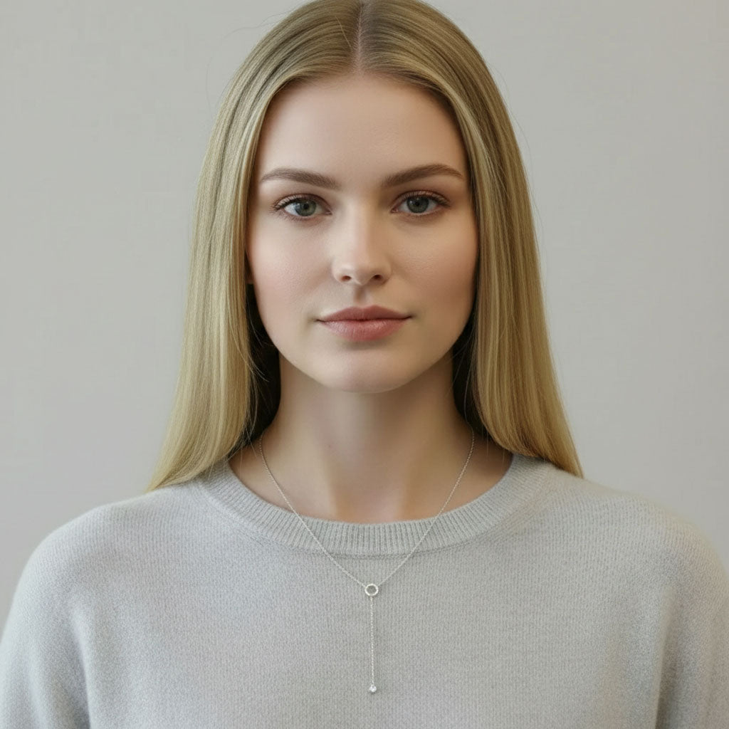 Kajsa - Halsband med längre hängsmycke