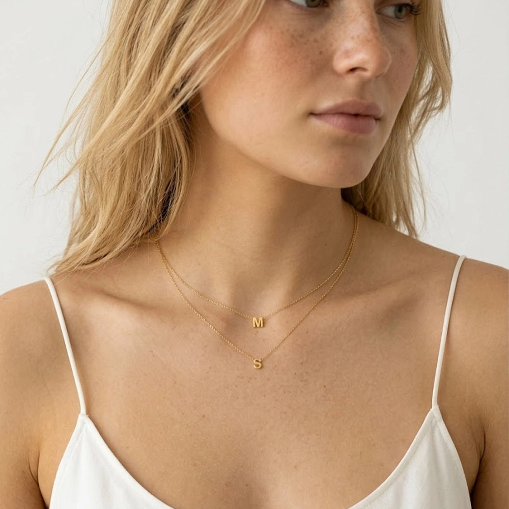 Letter - Halsband med bokstav