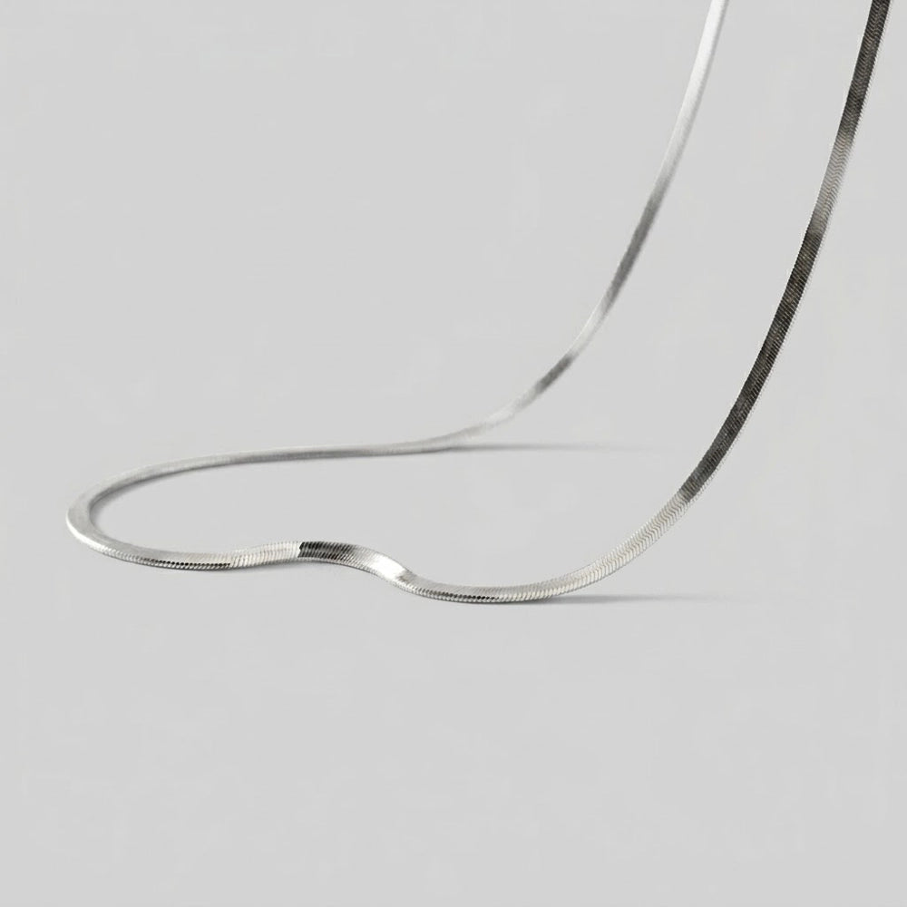 Lindy - Halsband i ormbenskedja