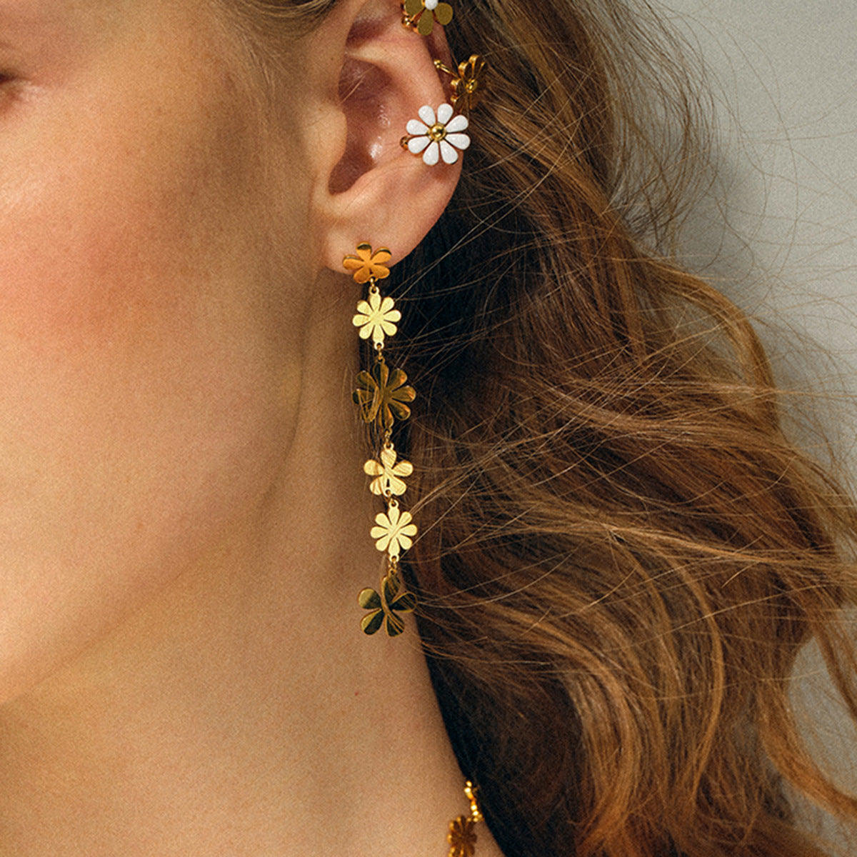 Floral Dreams - Tasselörhängen med blommotiv