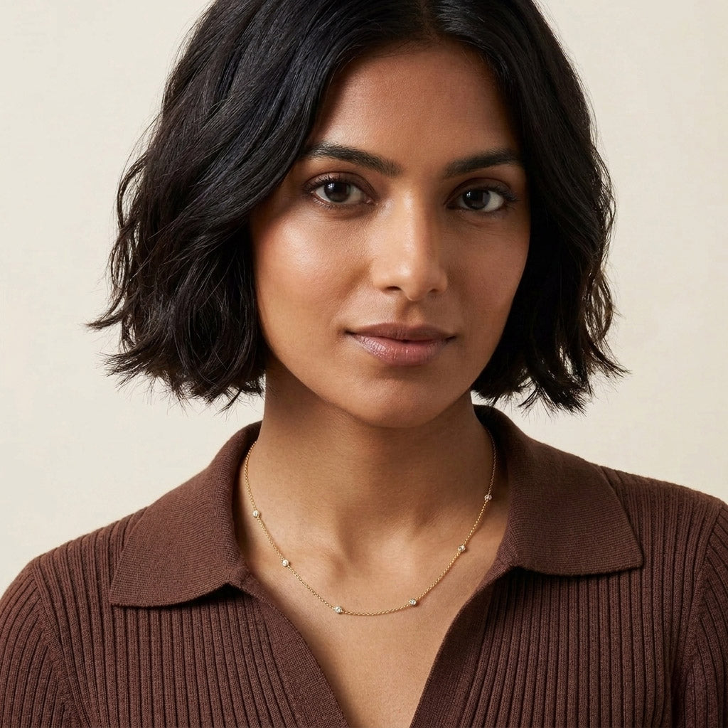 Sibylla - Halsband med små stenar