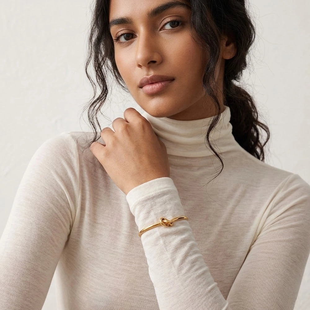 Knot – Cuff med modern knutdesign