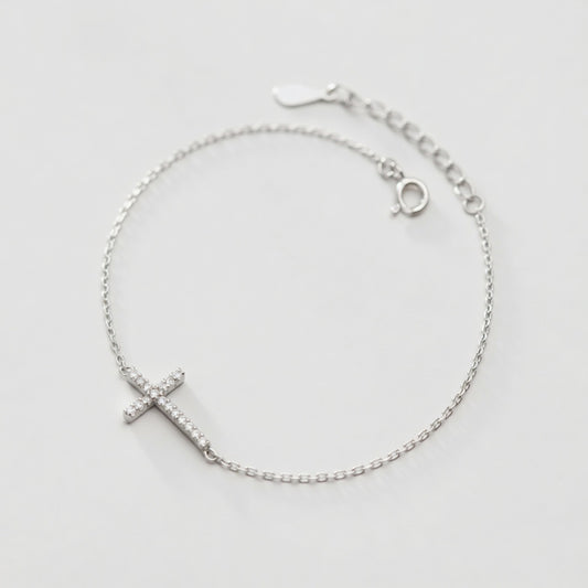 True - Armband med kors