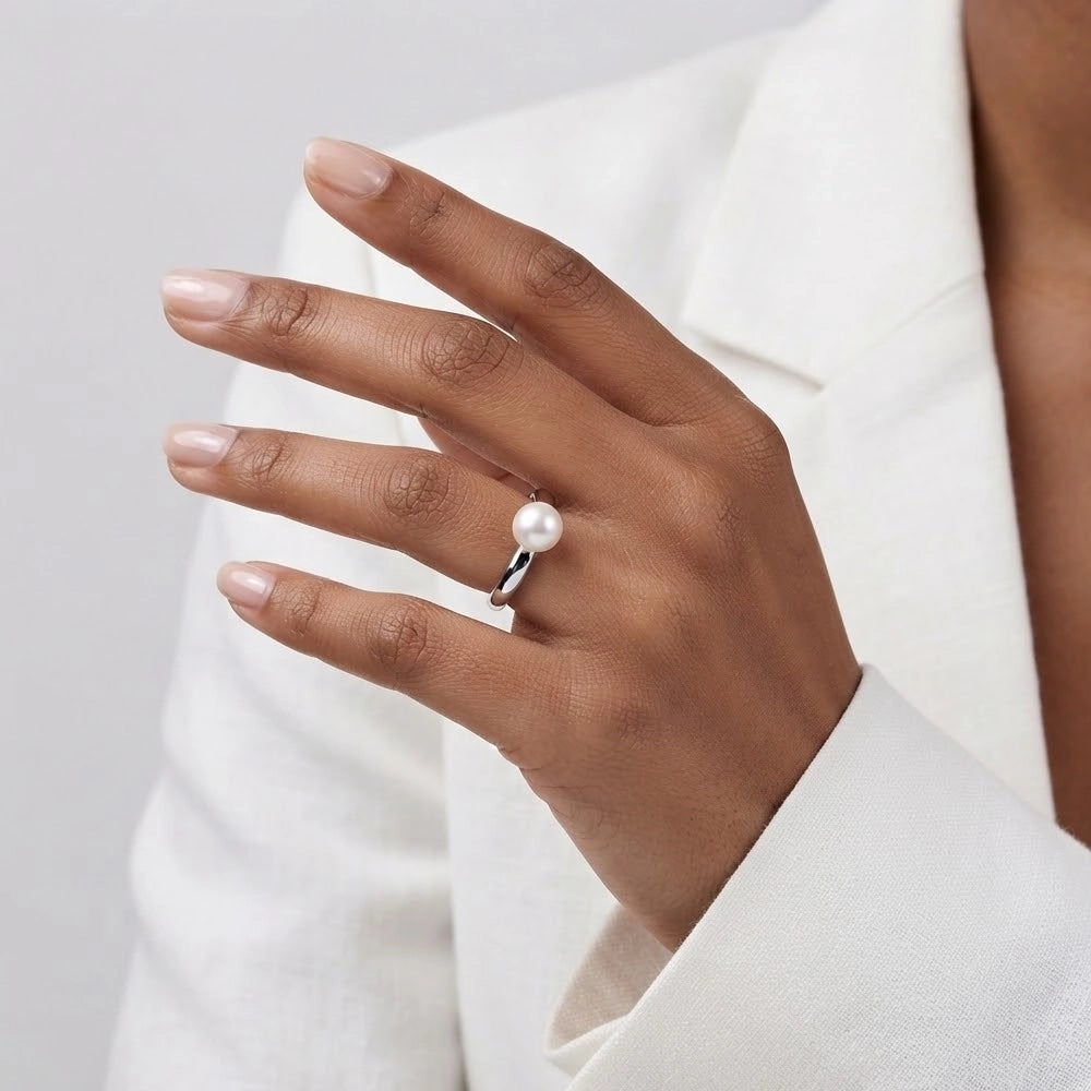 Vivienne – Ring med vit sötvattenspärla