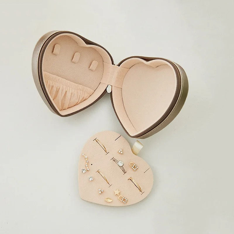 Älsklingsasken - Hjärtformat smyckeskrin i läder med blixtlås
