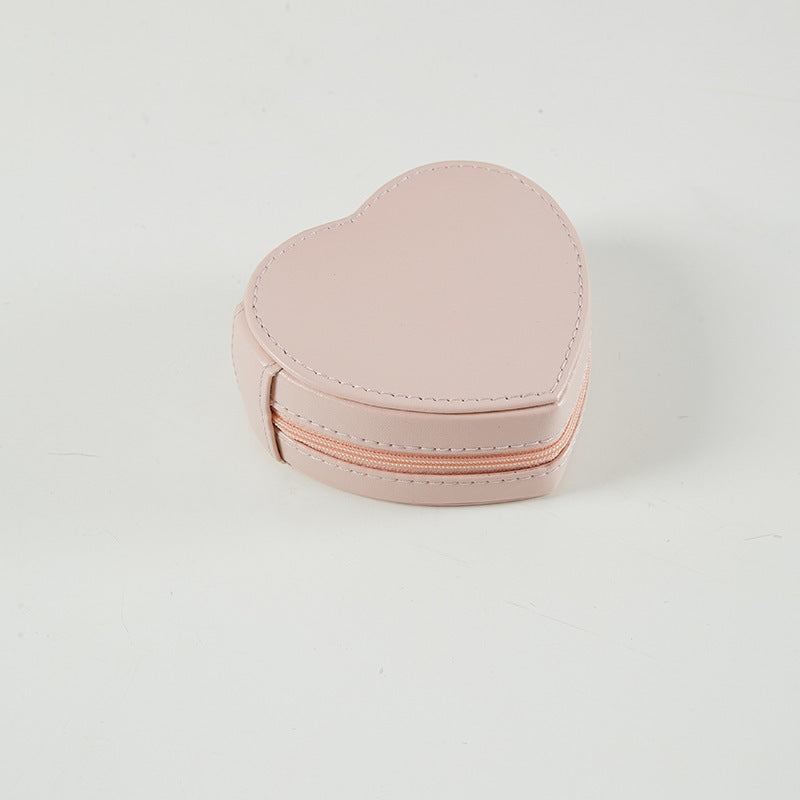 Älsklingsasken - Hjärtformat smyckeskrin i läder med blixtlås