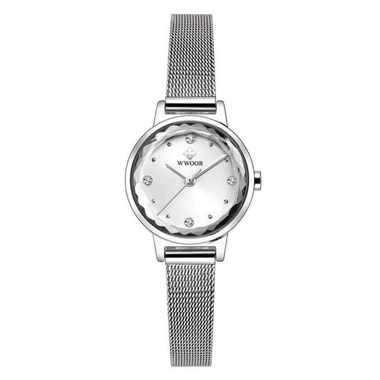 Alaska - Klassisk klocka med fina detaljer