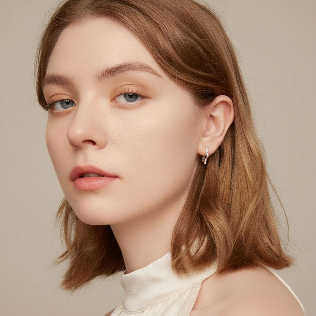 Astra - Örhängen med ihålig stjärna