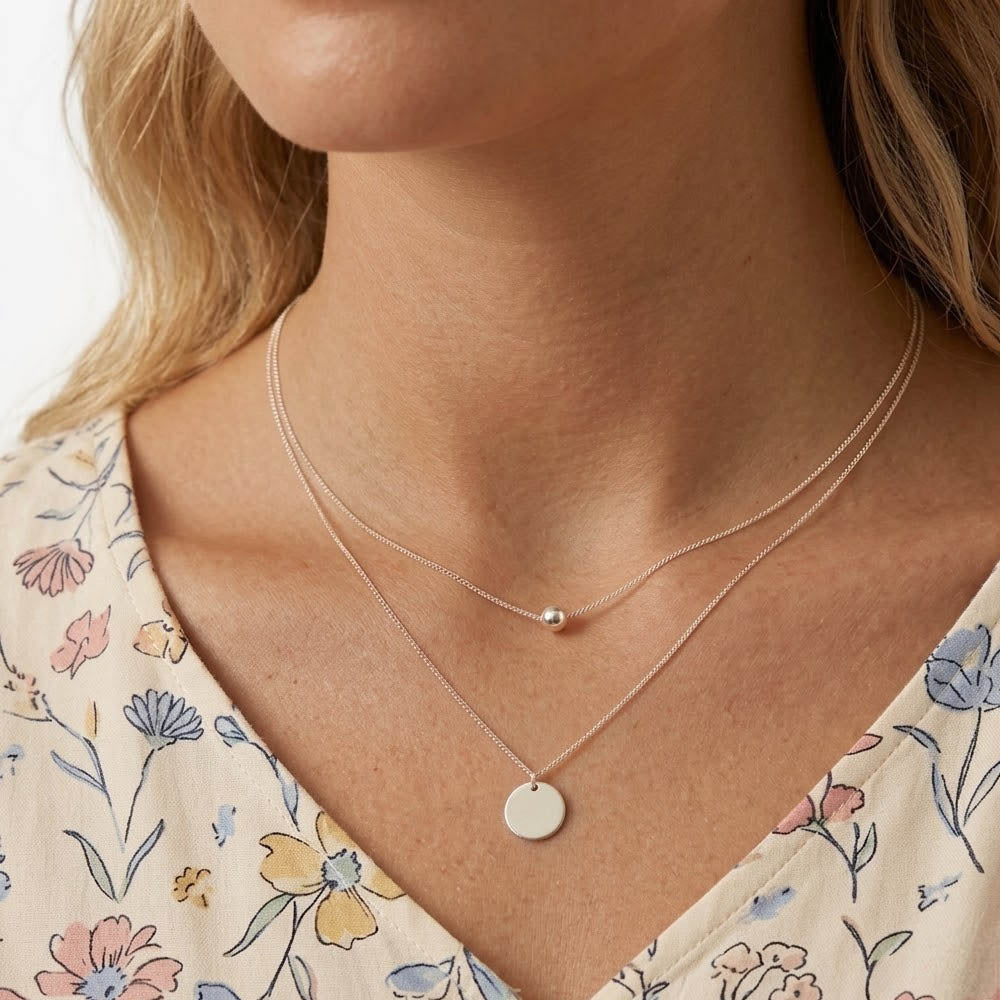 Belle - Halsband med dubbla kedjor och bricka