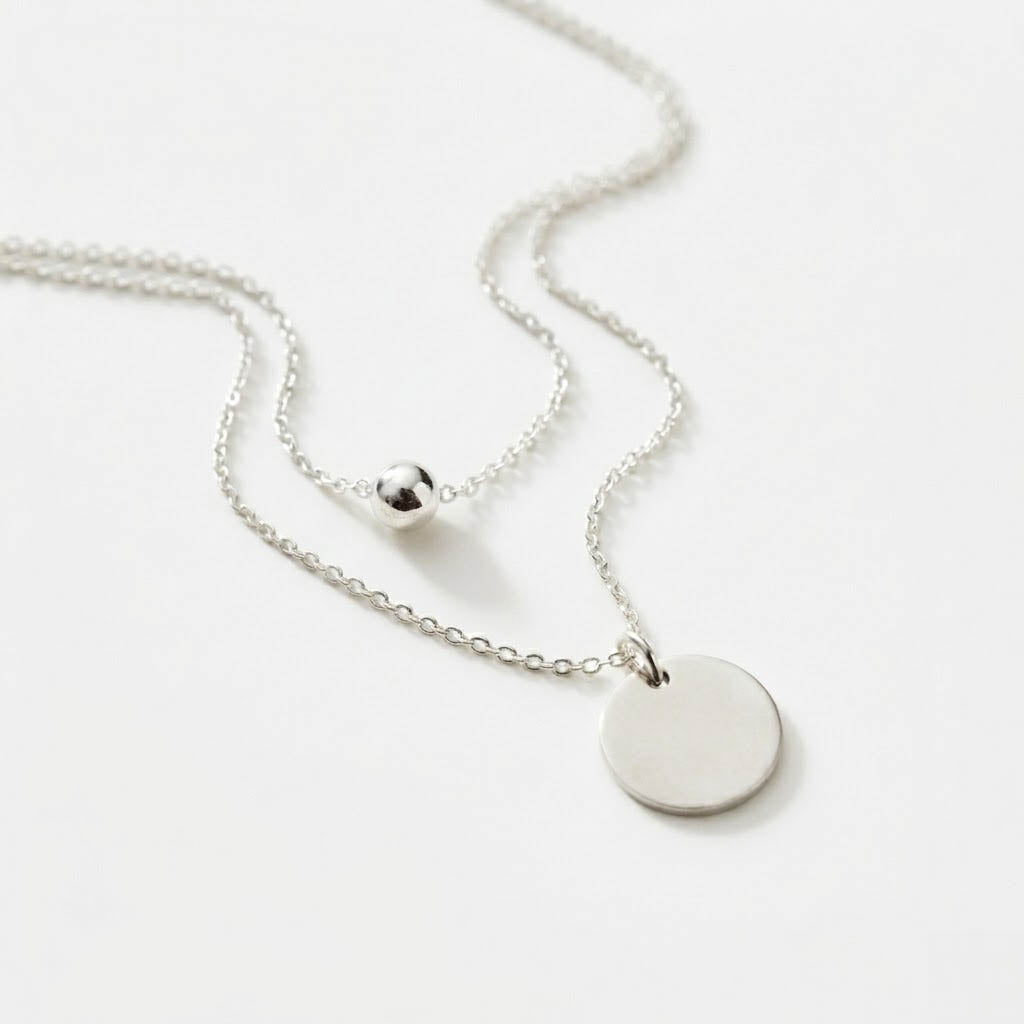 Belle - Halsband med dubbla kedjor och bricka