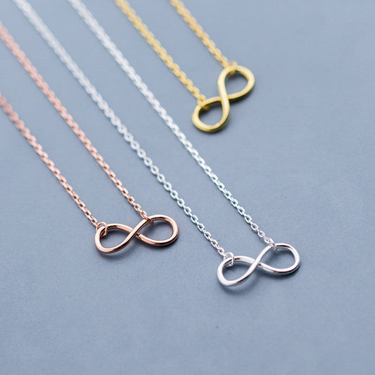 Beyond - Halsband med infinitysymbol