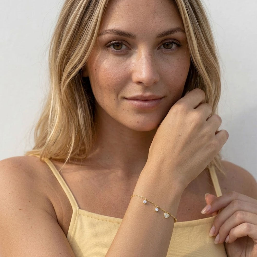 Bianca - Armband med små hjärtan och stenar
