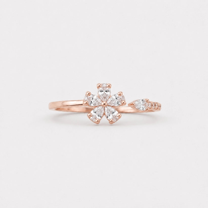 Blomstra - Justerbar ring med blomma