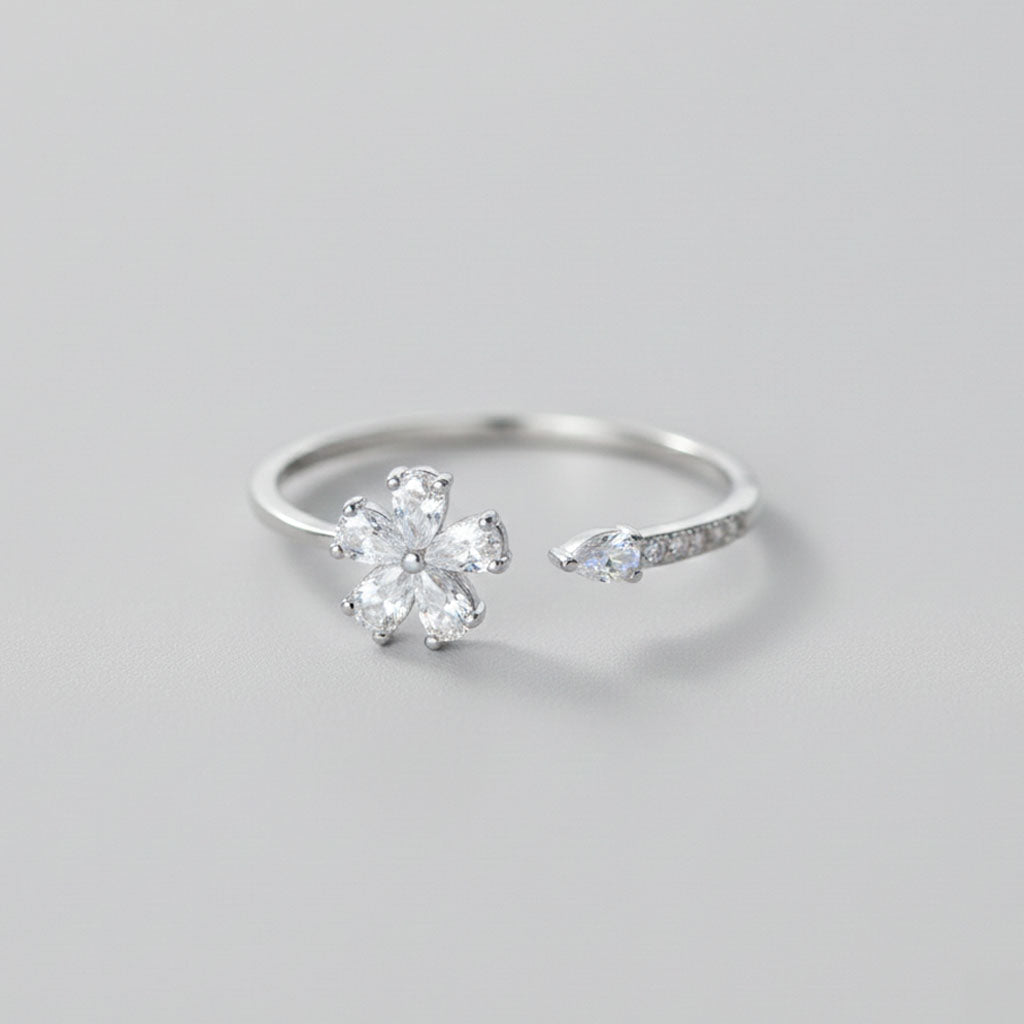 Blomstra - Justerbar ring med blomma