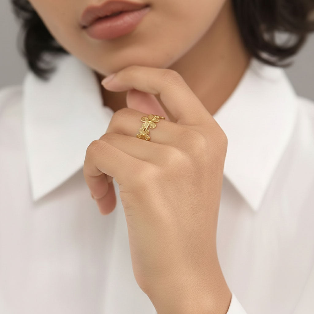 Blossom - Justerbar ring med blommor