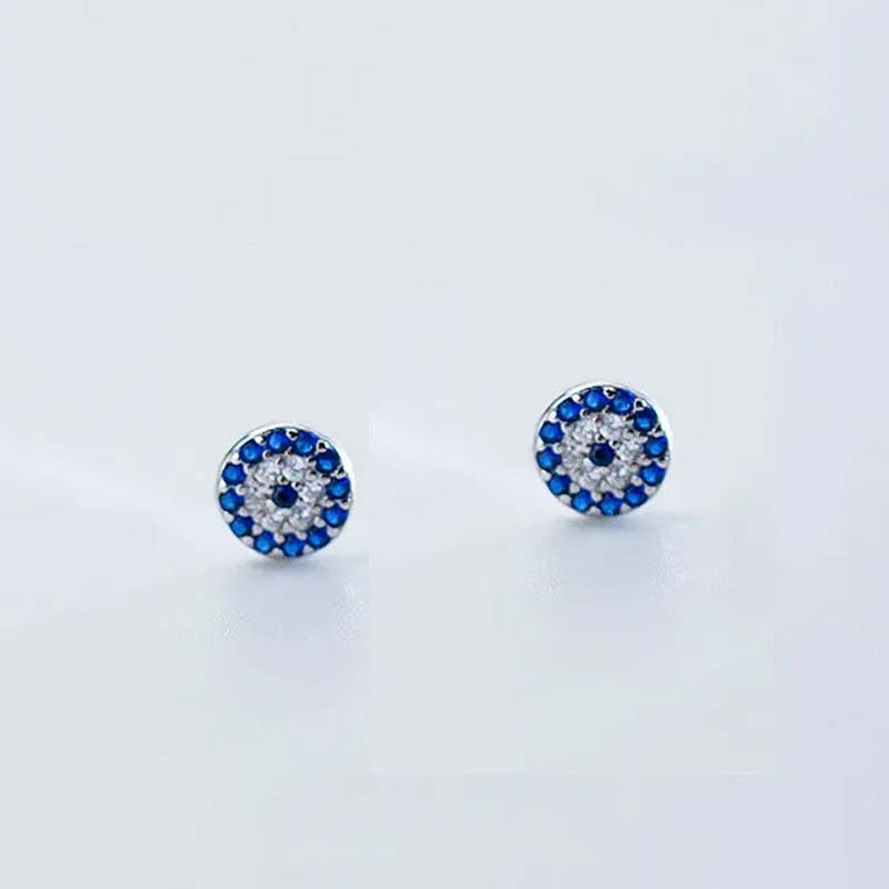 Blue Eyes - Runda studs med blå stenar