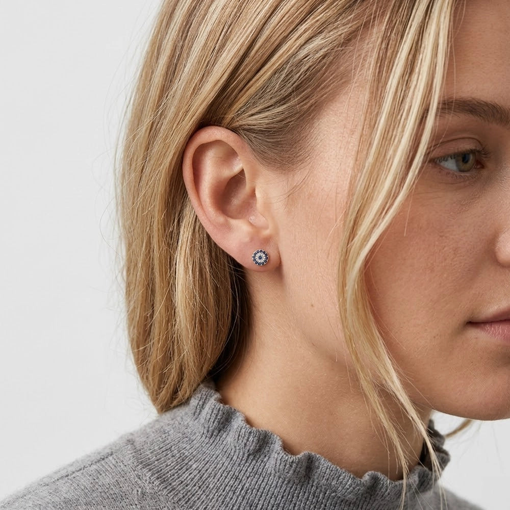 Blue Eyes - Runda studs med blå stenar