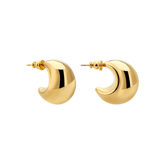 Bold Curve – Studs med mjuk bågform