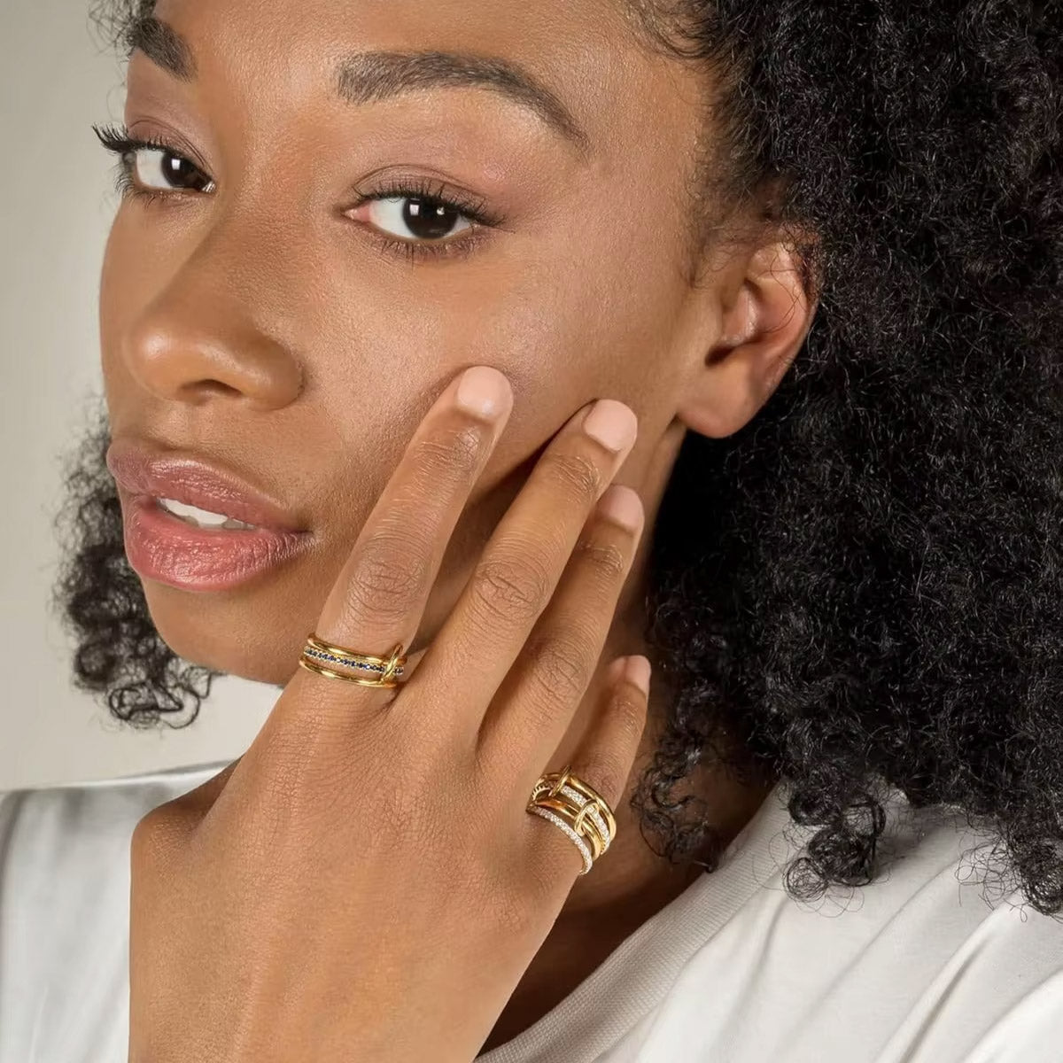 Bonded - Ring i sammanlänkad design