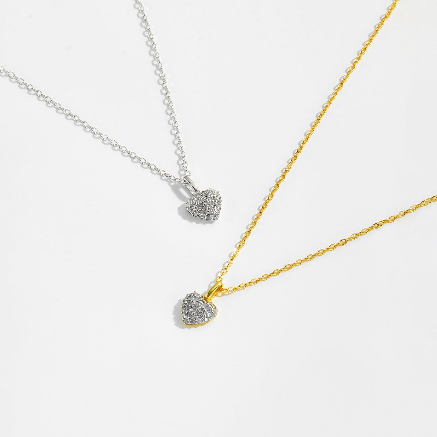 Brilliant Emblem - Halsband med gnistrande hjärta