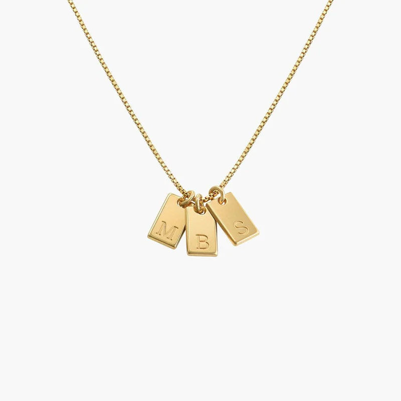 Carved Letter - Halsband med bokstavsbricka