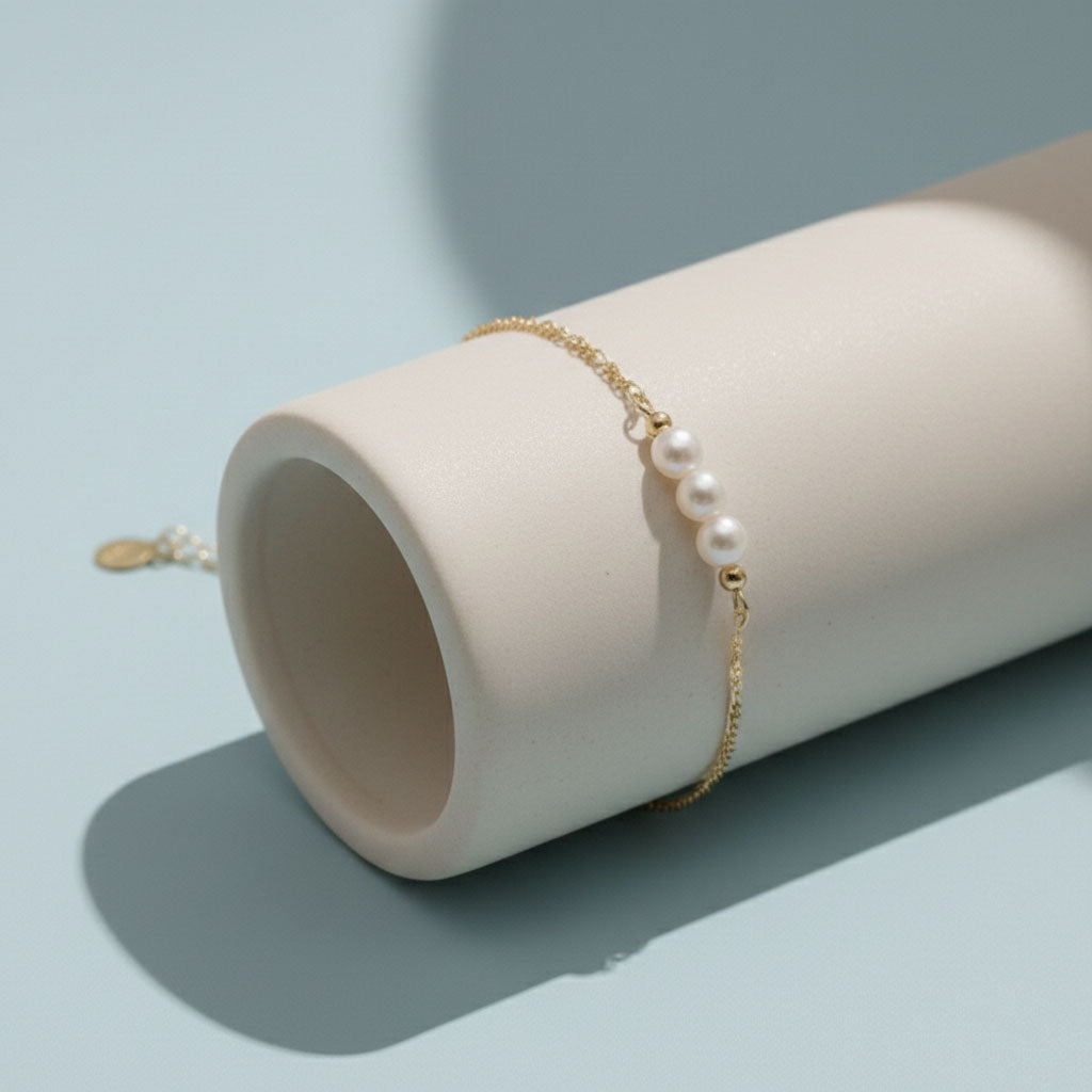 Eira - Armband med tvinnad kedja och pärlor