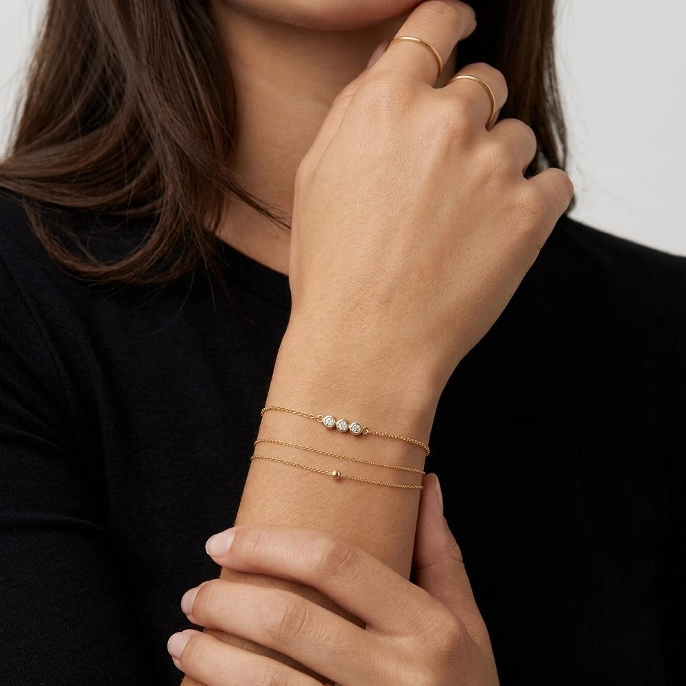 Estrid - Armband med tre stenar