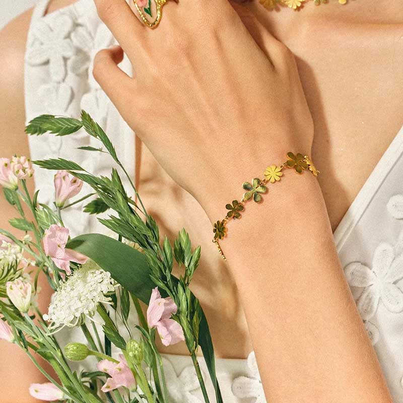 Floral Dreams - Armband med blommotiv