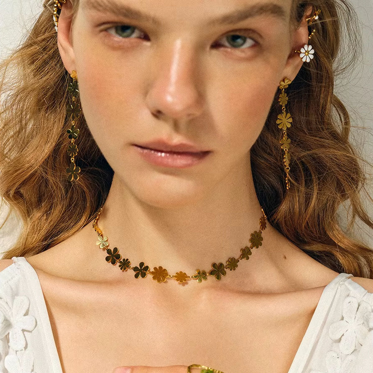 Floral Dreams - Ear Cuffs med blommotiv