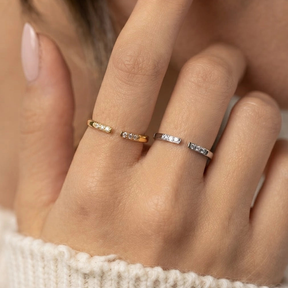 Hedwig – Justerbar ring med gnistrande stenar